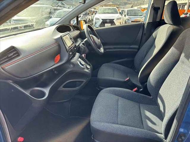 TOYOTA SIENTA HYBRID 2018