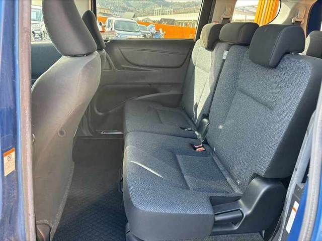 TOYOTA SIENTA HYBRID 2018