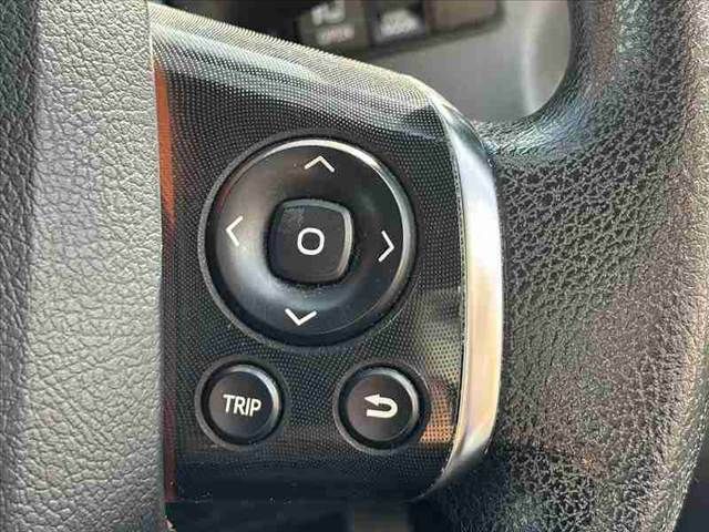 TOYOTA SIENTA HYBRID 2018