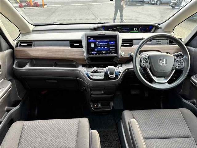 HONDA FREED HYBRID 2022