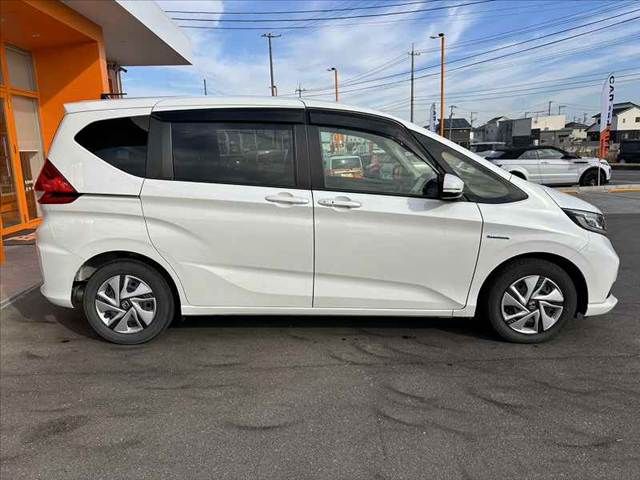 HONDA FREED HYBRID 2022