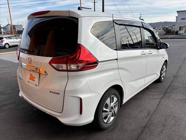HONDA FREED HYBRID 2022