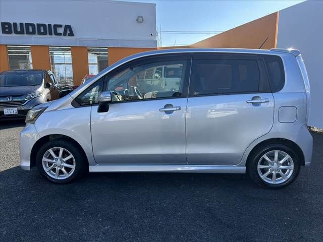 DAIHATSU MOVE CUSTOM 2013