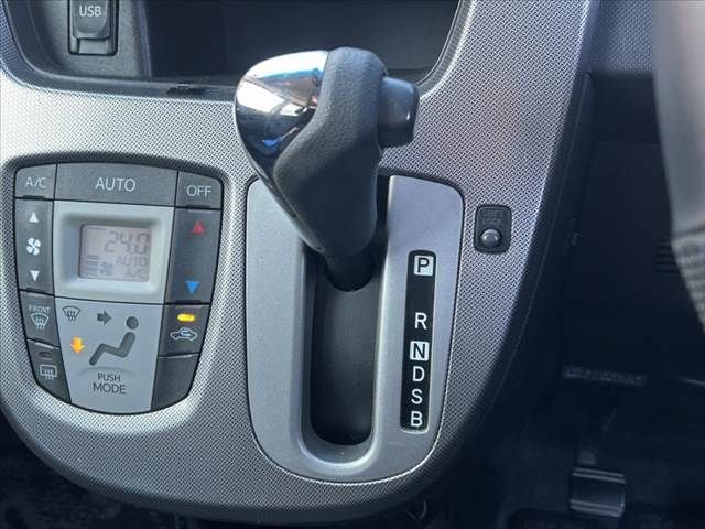 DAIHATSU MOVE CUSTOM 2013