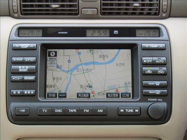 TOYOTA CROWN MAJESTA 2002