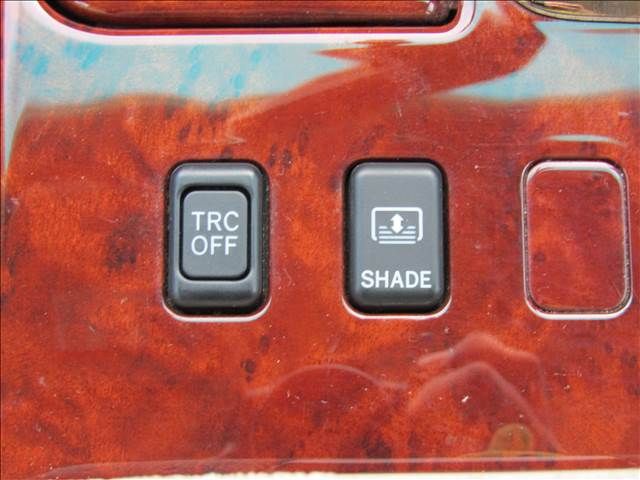 TOYOTA CROWN MAJESTA 2002