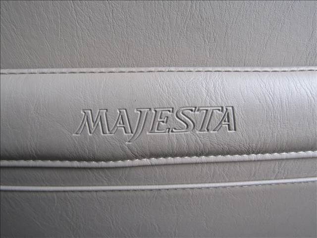 TOYOTA CROWN MAJESTA 2002