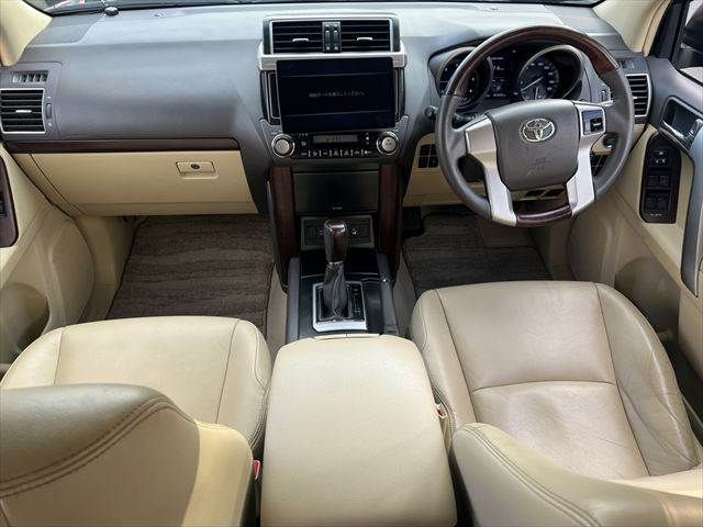 TOYOTA LANDCRUISER PRADO 2015