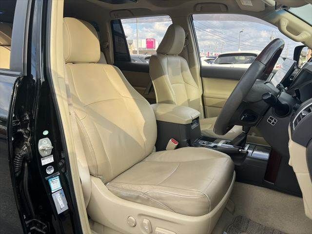 TOYOTA LANDCRUISER PRADO 2015