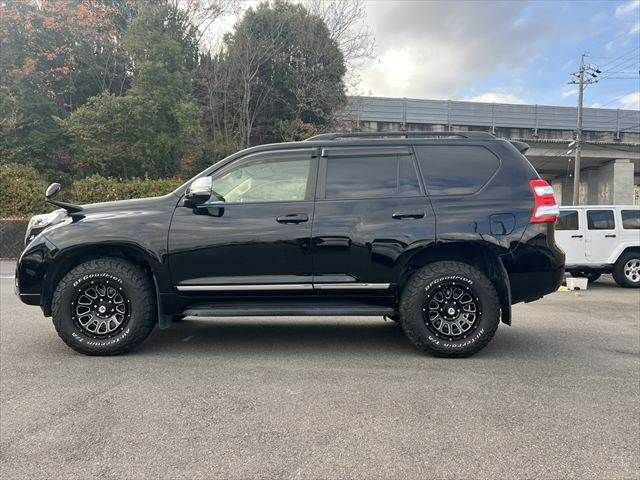 TOYOTA LANDCRUISER PRADO 2015