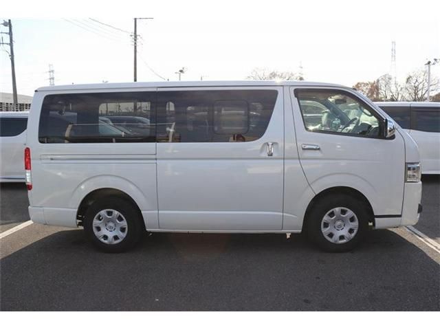 TOYOTA HIACE van 2WD 2014
