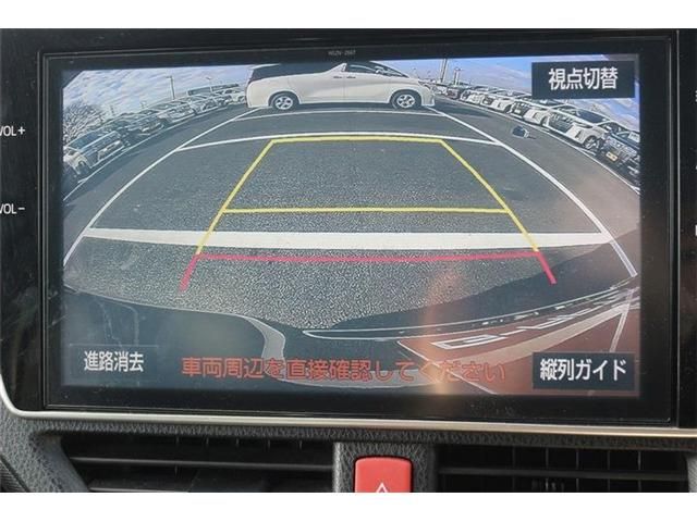 TOYOTA NOAH HYBRID 2017