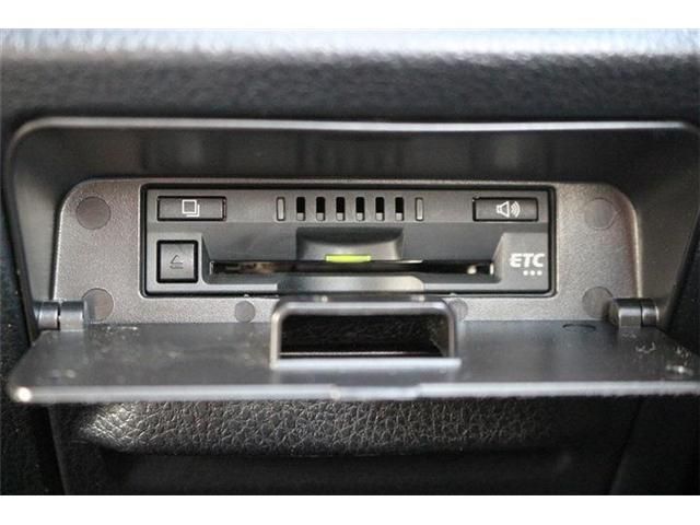 TOYOTA NOAH HYBRID 2017