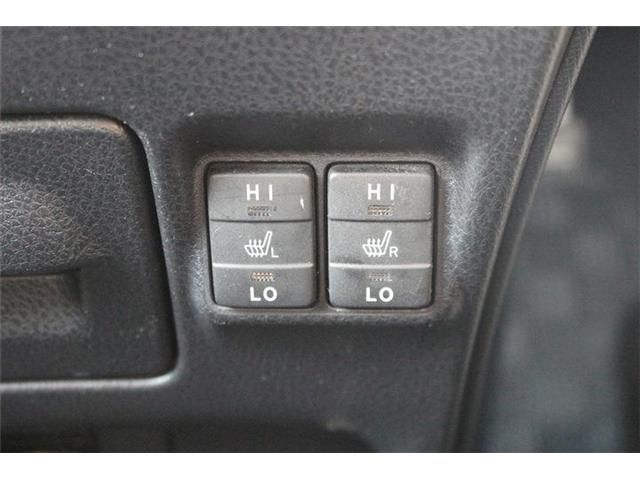 TOYOTA NOAH HYBRID 2017