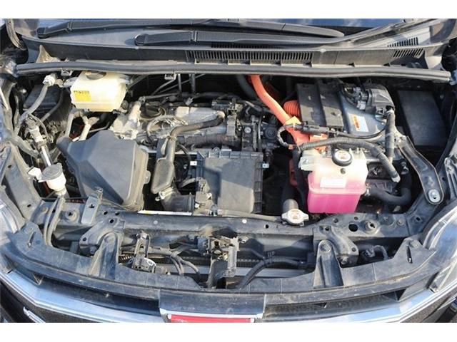 TOYOTA NOAH HYBRID 2017