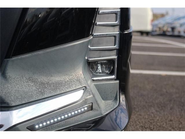 TOYOTA NOAH HYBRID 2017