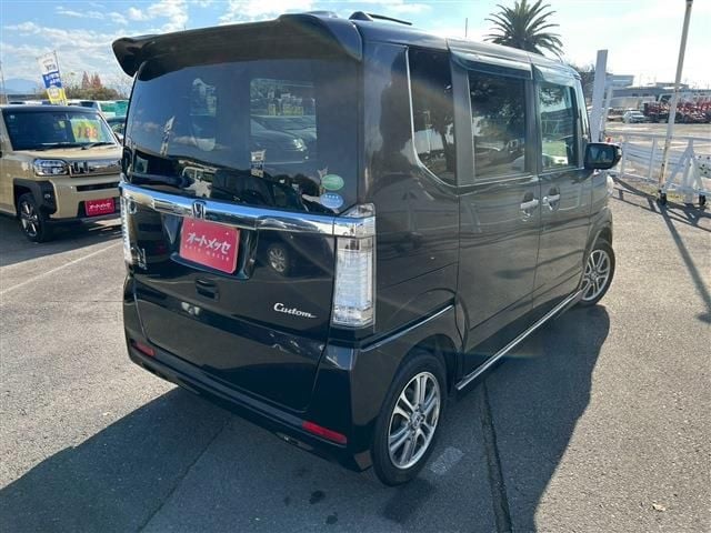 HONDA N BOX CUSTOM 2015