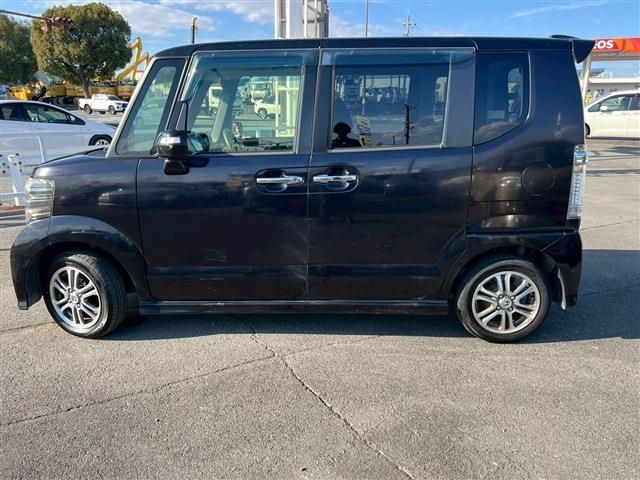 HONDA N BOX CUSTOM 2015