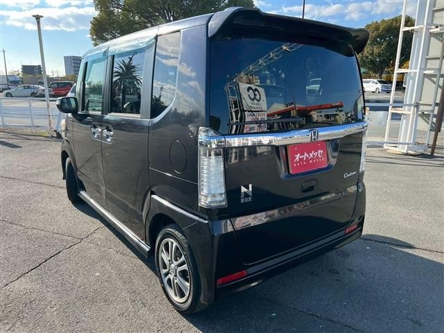 HONDA N BOX CUSTOM 2015