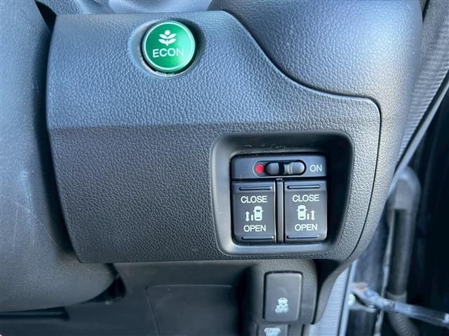 HONDA N BOX CUSTOM 2015