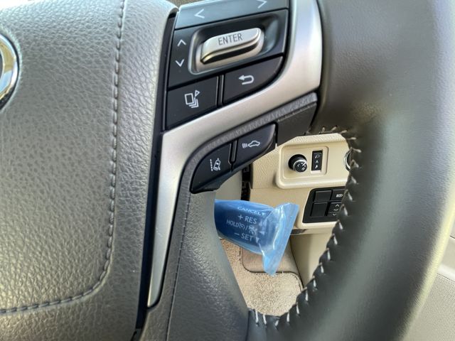 TOYOTA LANDCRUISER PRADO 2023