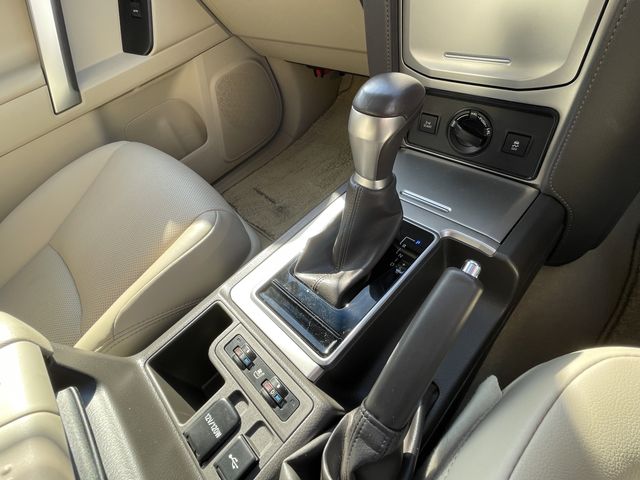 TOYOTA LANDCRUISER PRADO 2023