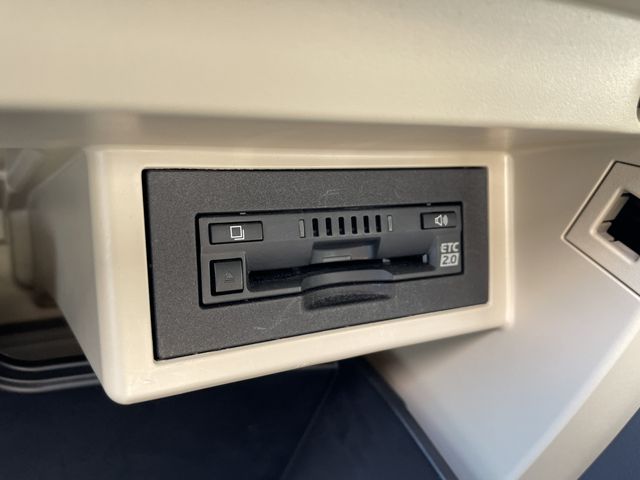 TOYOTA LANDCRUISER PRADO 2023