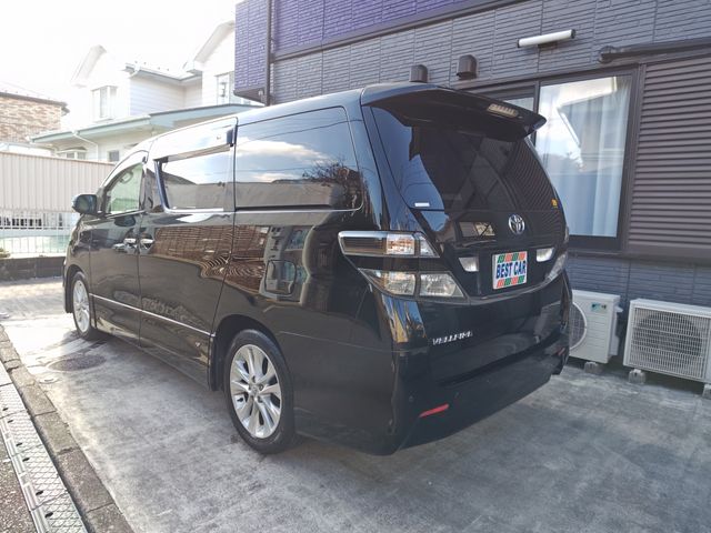 TOYOTA VELLFIRE 2009