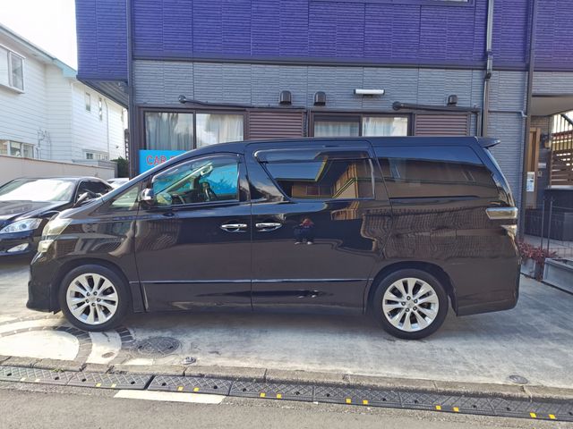 TOYOTA VELLFIRE 2009