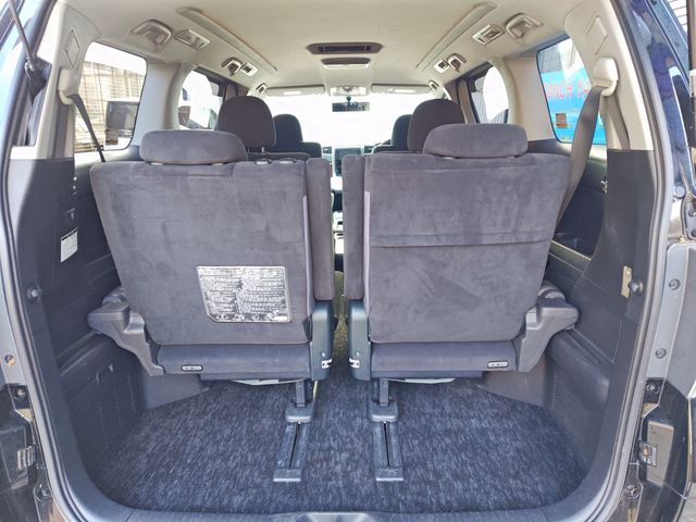 TOYOTA VELLFIRE 2009