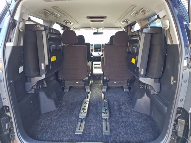 TOYOTA VELLFIRE 2009