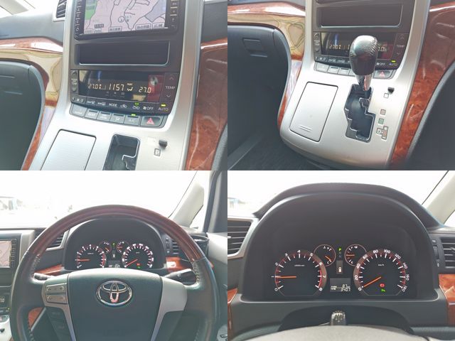 TOYOTA VELLFIRE 2009