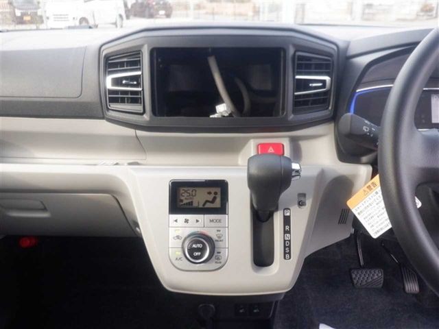 DAIHATSU MIRA e:S 2025