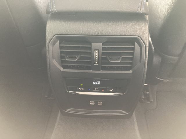 BMW BMW 3series sedan 2024