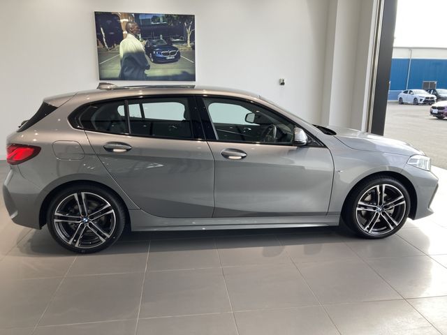 BMW BMW 1series 2024