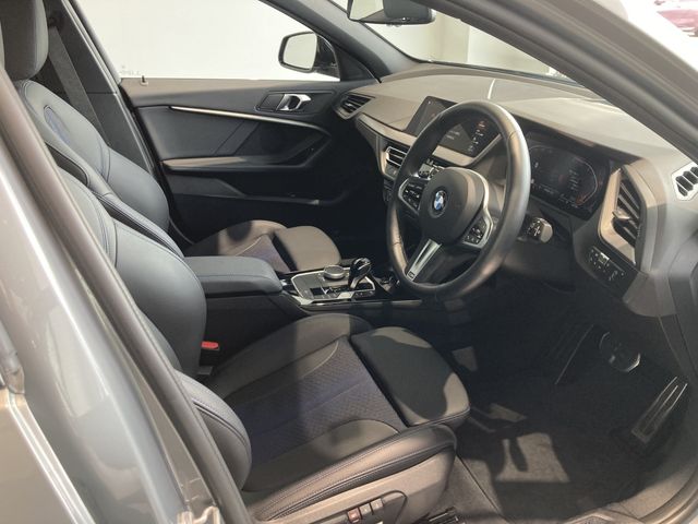 BMW BMW 1series 2024