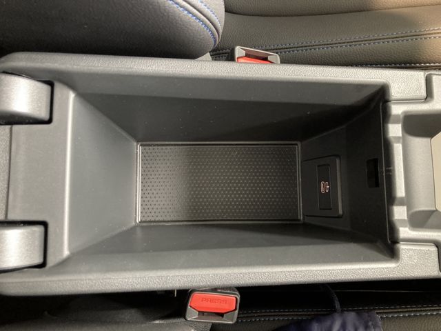 BMW BMW 1series 2024