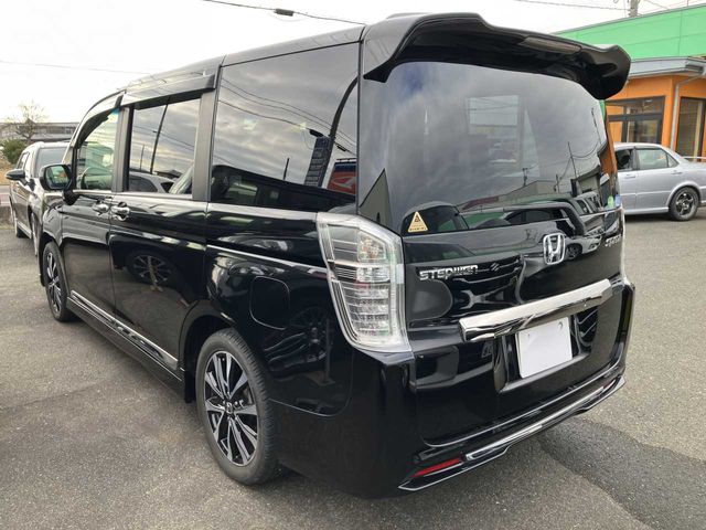 HONDA STEPWAGON SPADA 2015