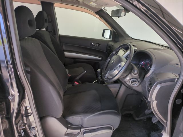 NISSAN X-TRAIL 4WD 2011