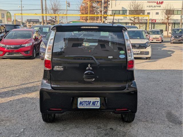 MITSUBISHI eK custom 2013