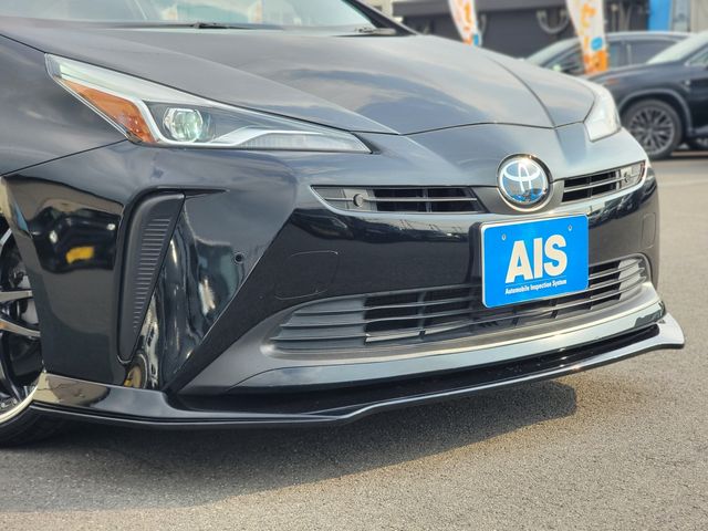 TOYOTA PRIUS 2019