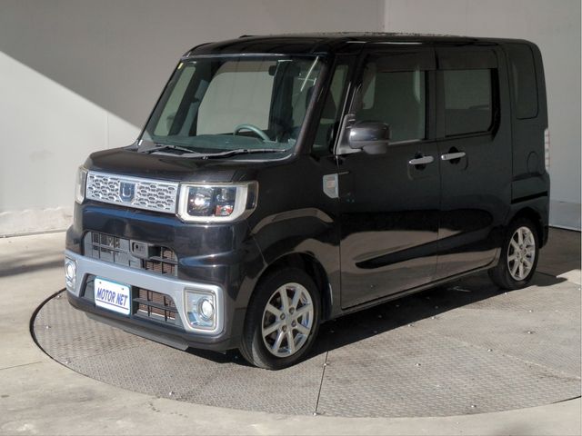 DAIHATSU WAKE 2014