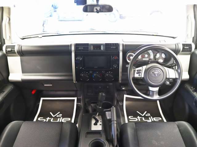 TOYOTA FJ CRUISER 4WD 2013