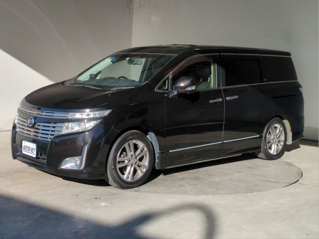 NISSAN ELGRAND  4WD 2013