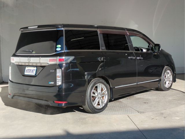 NISSAN ELGRAND  4WD 2013