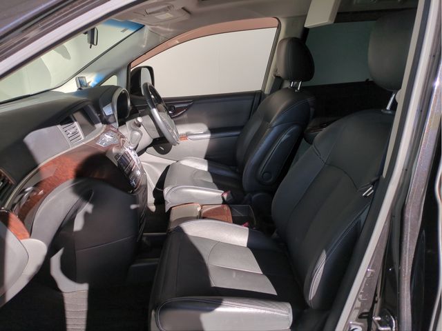 NISSAN ELGRAND  4WD 2013