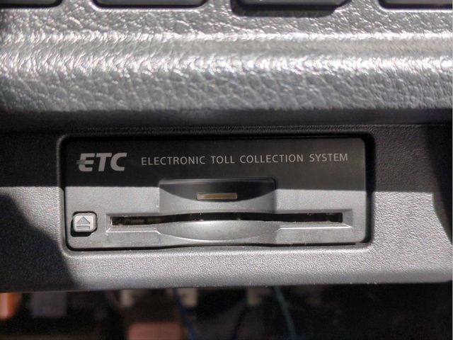 NISSAN ELGRAND  4WD 2013