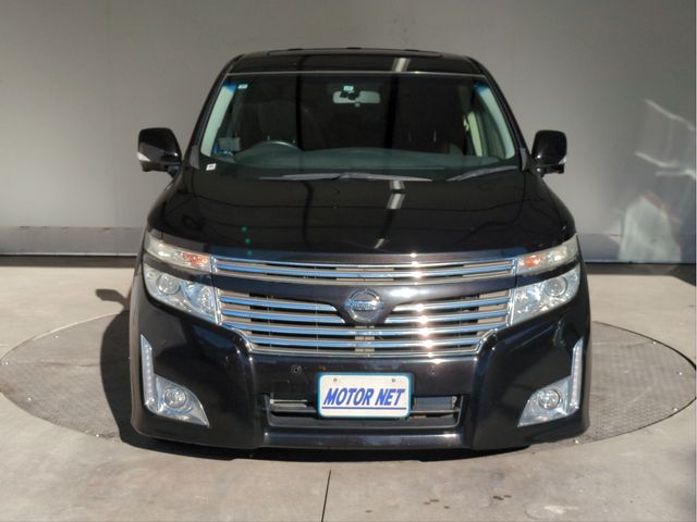 NISSAN ELGRAND  4WD 2013