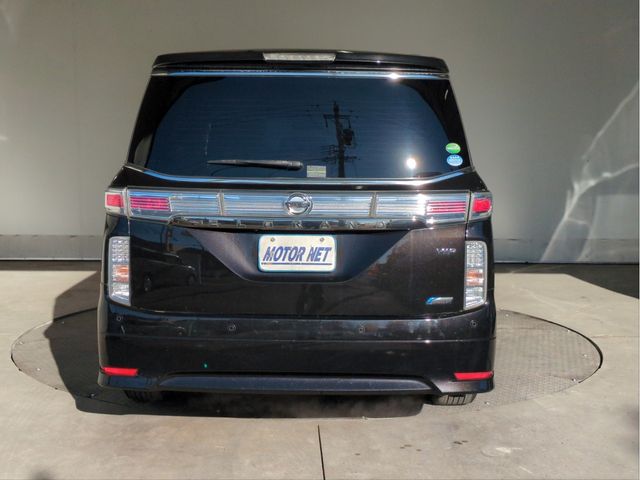 NISSAN ELGRAND  4WD 2013