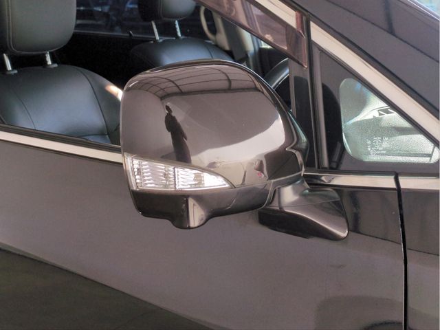 NISSAN ELGRAND  4WD 2013